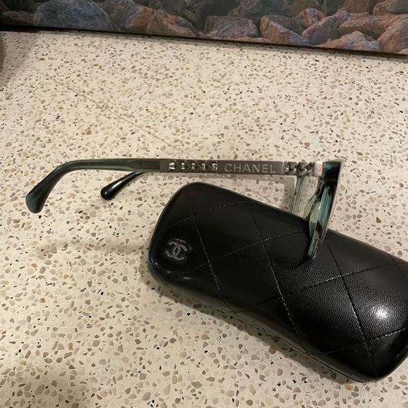 Chanel chain-link Optical Frame - Picture 7 of 7